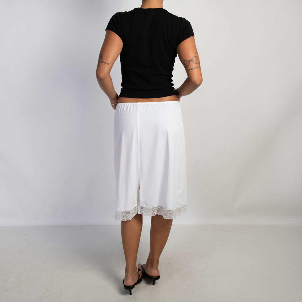 WHITE STRETCH SLIP SKIRT