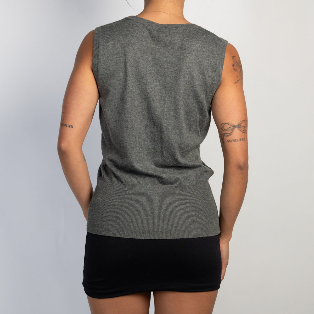 GREY KNIT VEST TOP