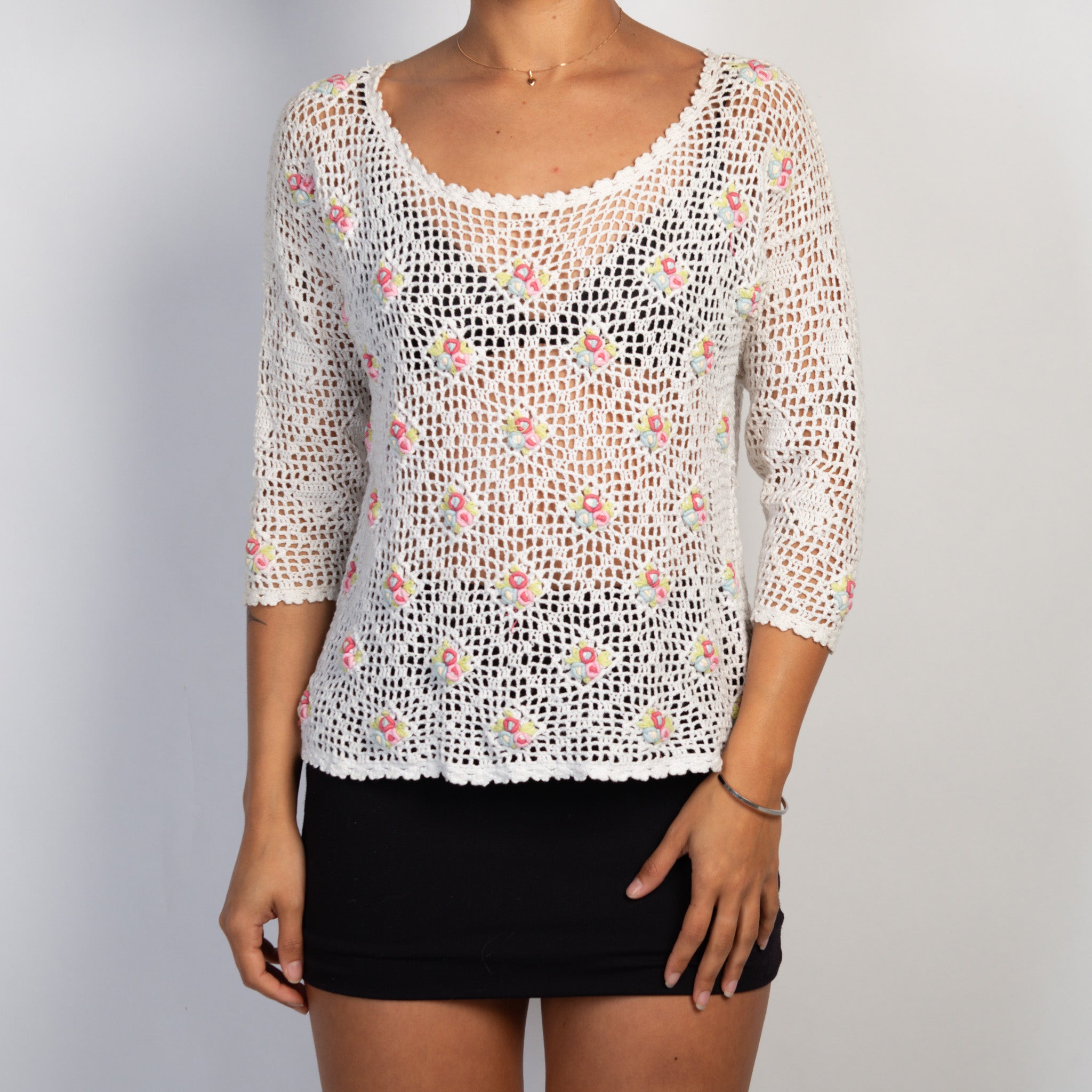 FLORAL CROCHET TOP