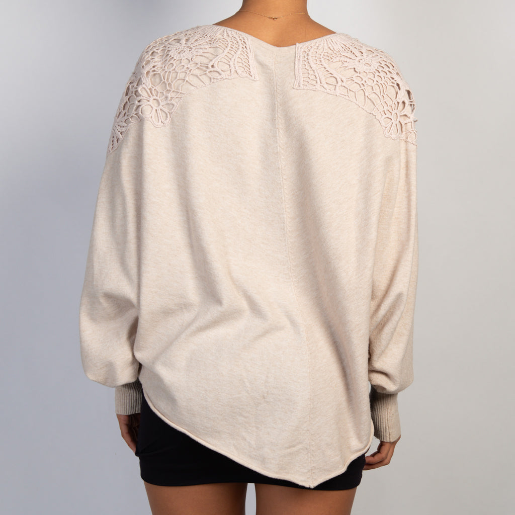 CREAM BATWING TOP