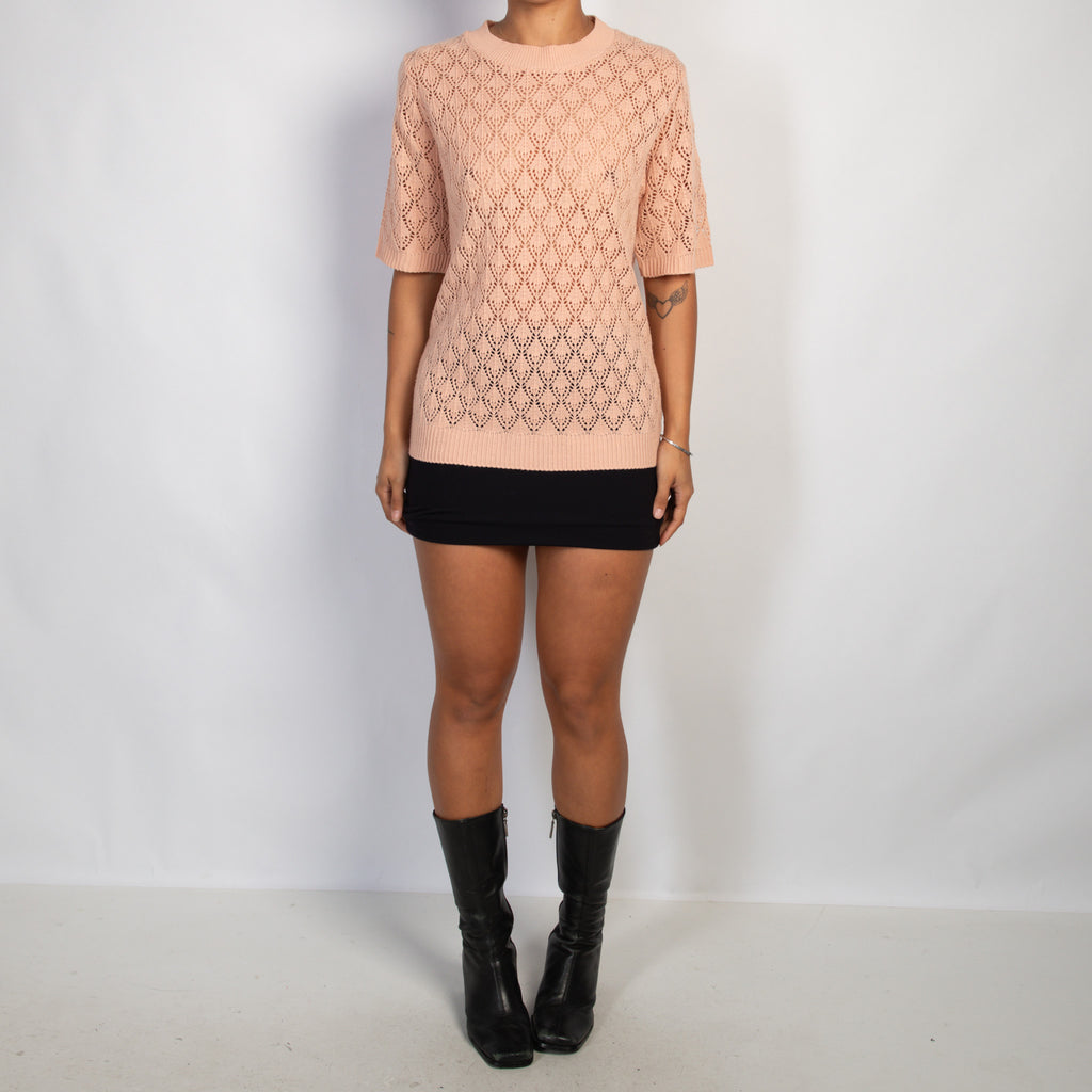 PINK OPEN KNIT TOP