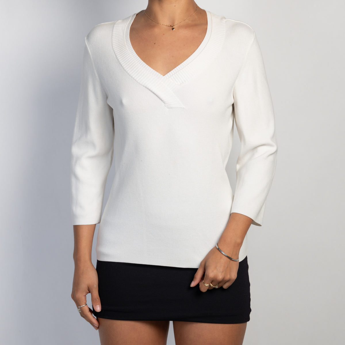 CREAM KNIT TOP