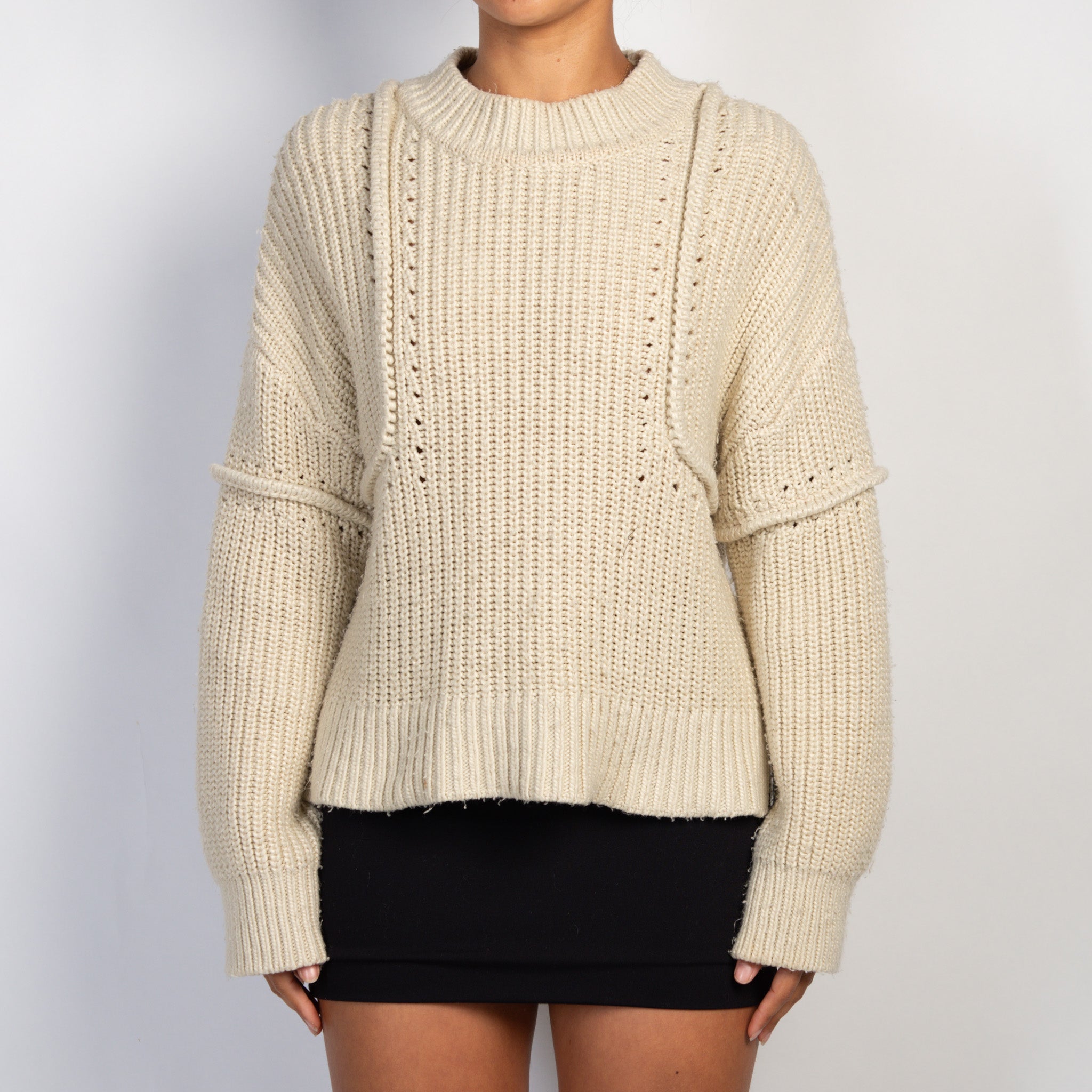 CREAM CHUNKY KNIT SWEATER