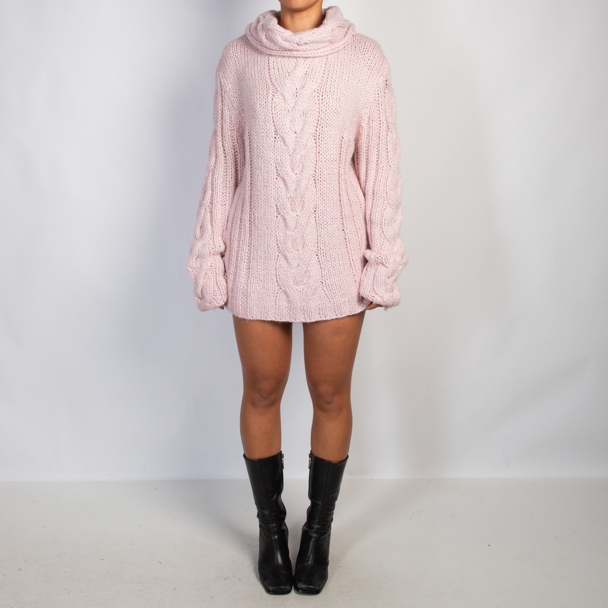 CHUNKY TURTLENECK SWEATER