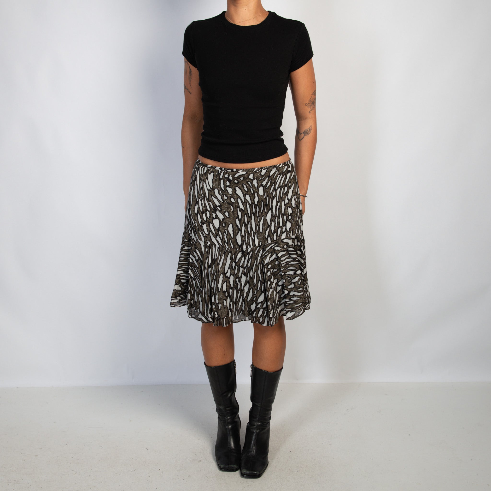 KHAKI PATTERN SKIRT