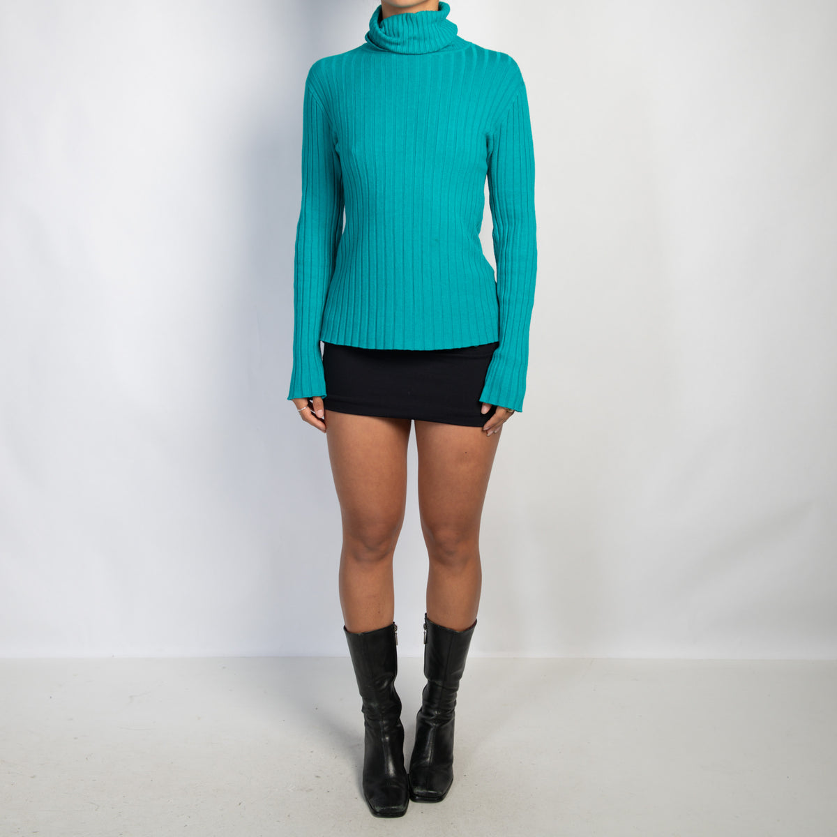 TURQUOISE TURTLENECK TOP