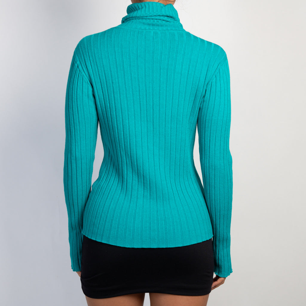 TURQUOISE TURTLENECK TOP