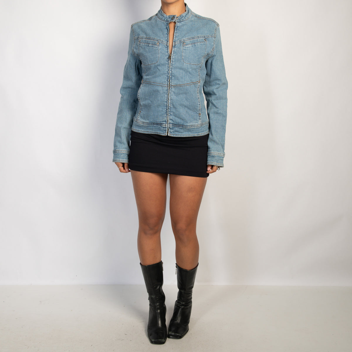LIGHT DENIM ZIP JACKET