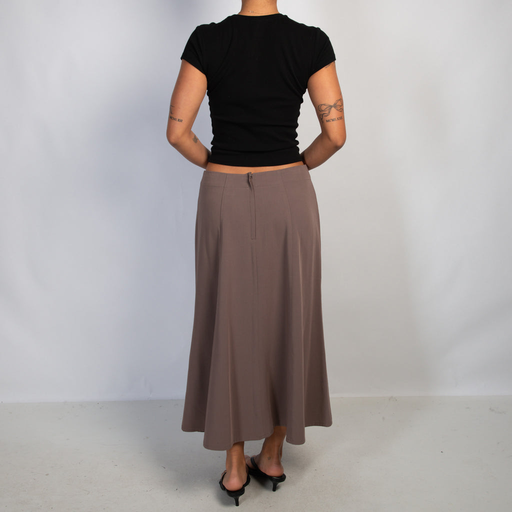 TAUPE LONGLINE SKIRT