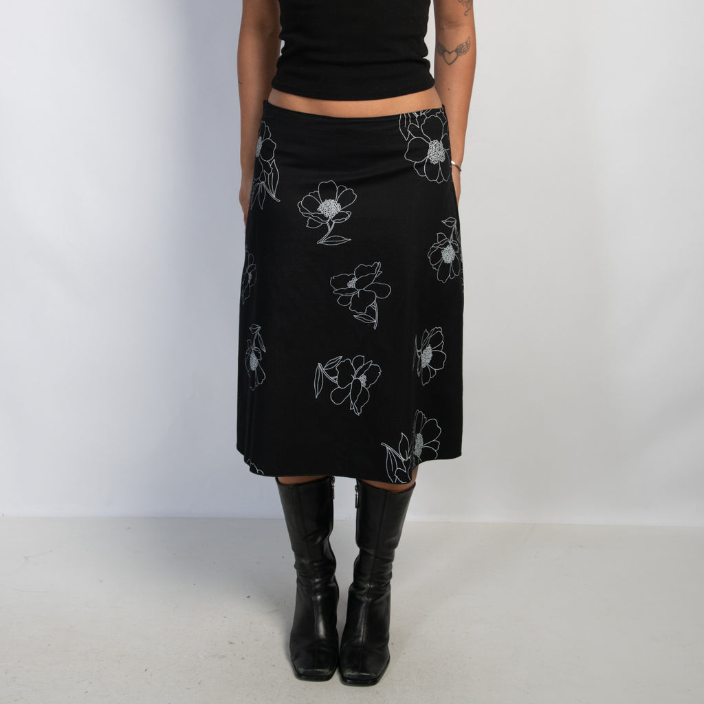 BLACK FLORAL A LINE SKIRT