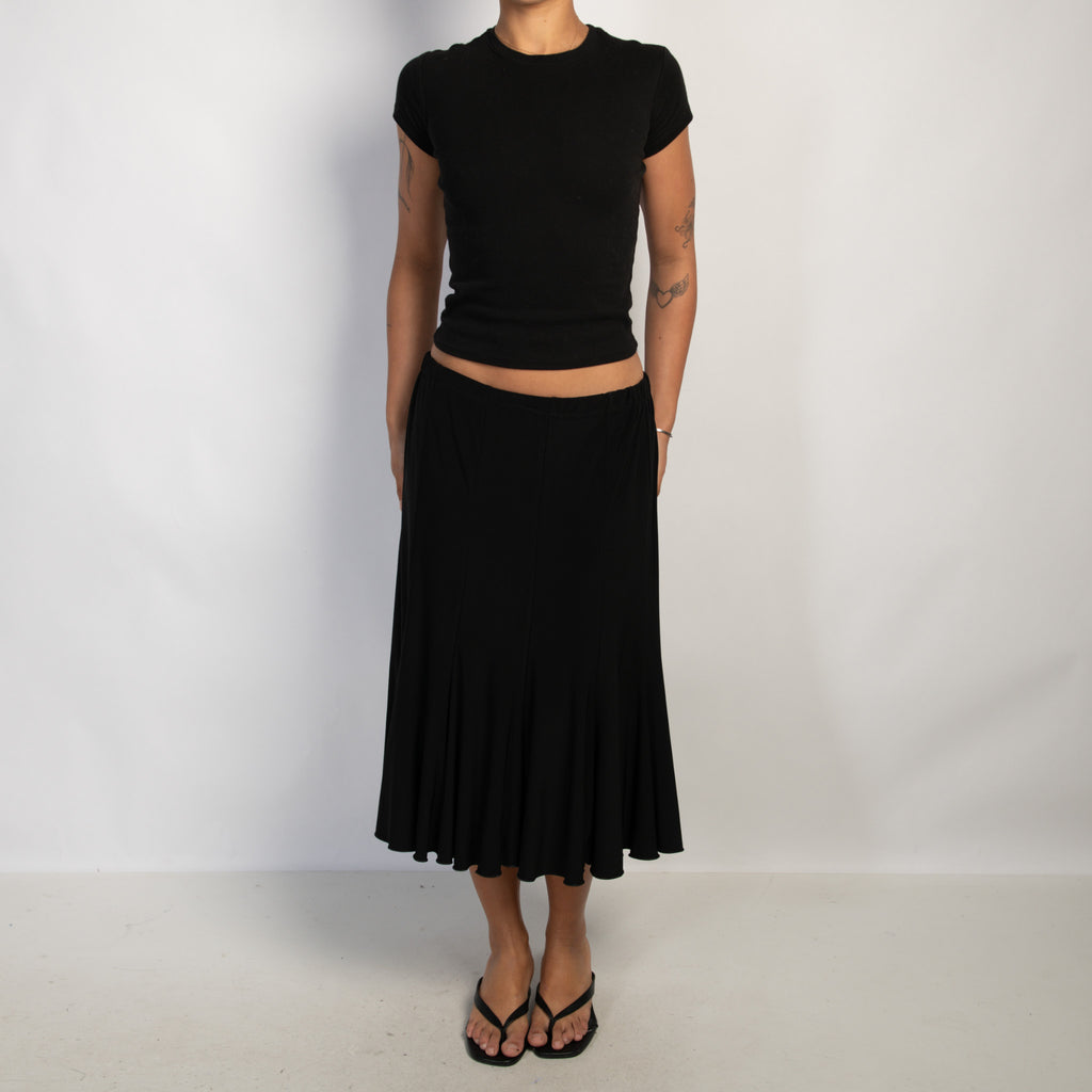 BLACK SLINKY SKIRT