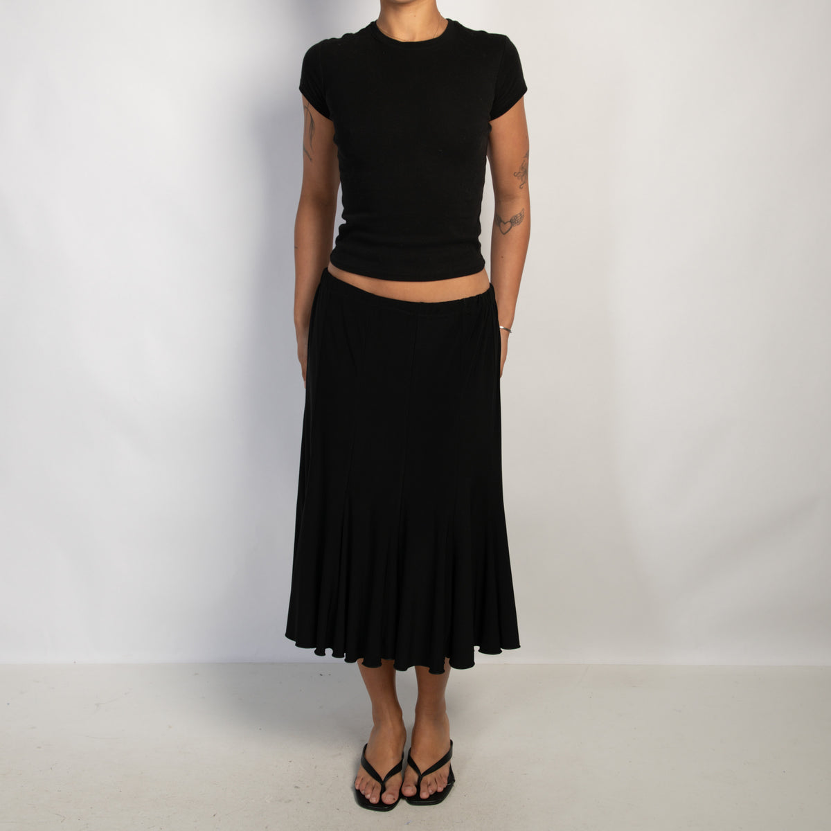 BLACK SLINKY SKIRT