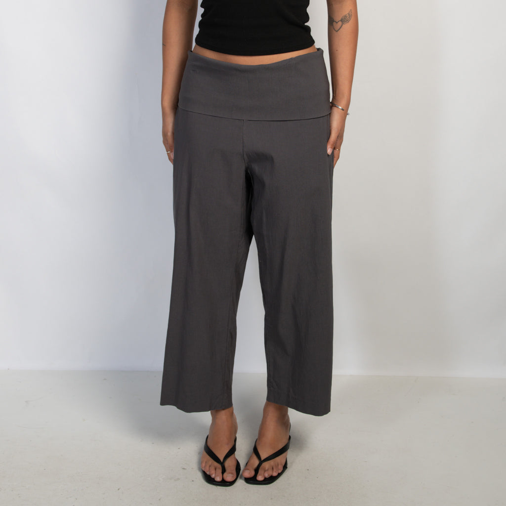 GREY FOLD OVER CROP PANTS