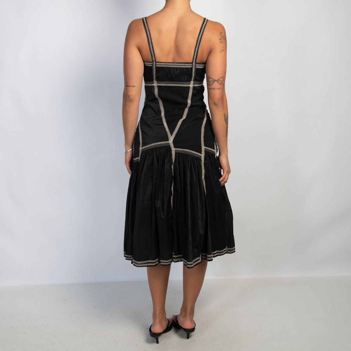 CONTRAST STITCH DRESS