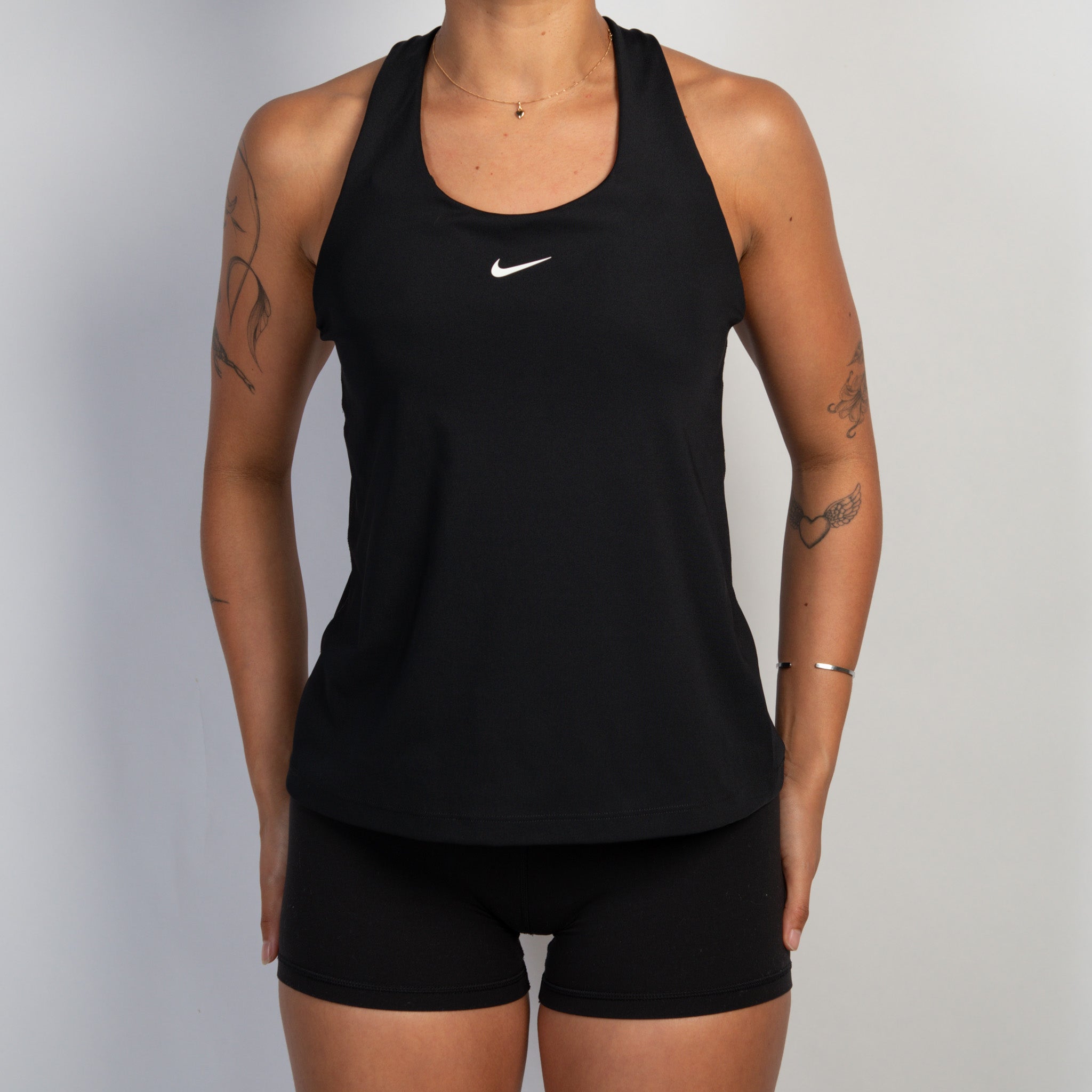 BLACK ACTIVE TANK TOP