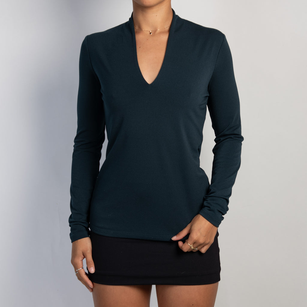 NAVY LONG SLEEVE TOP