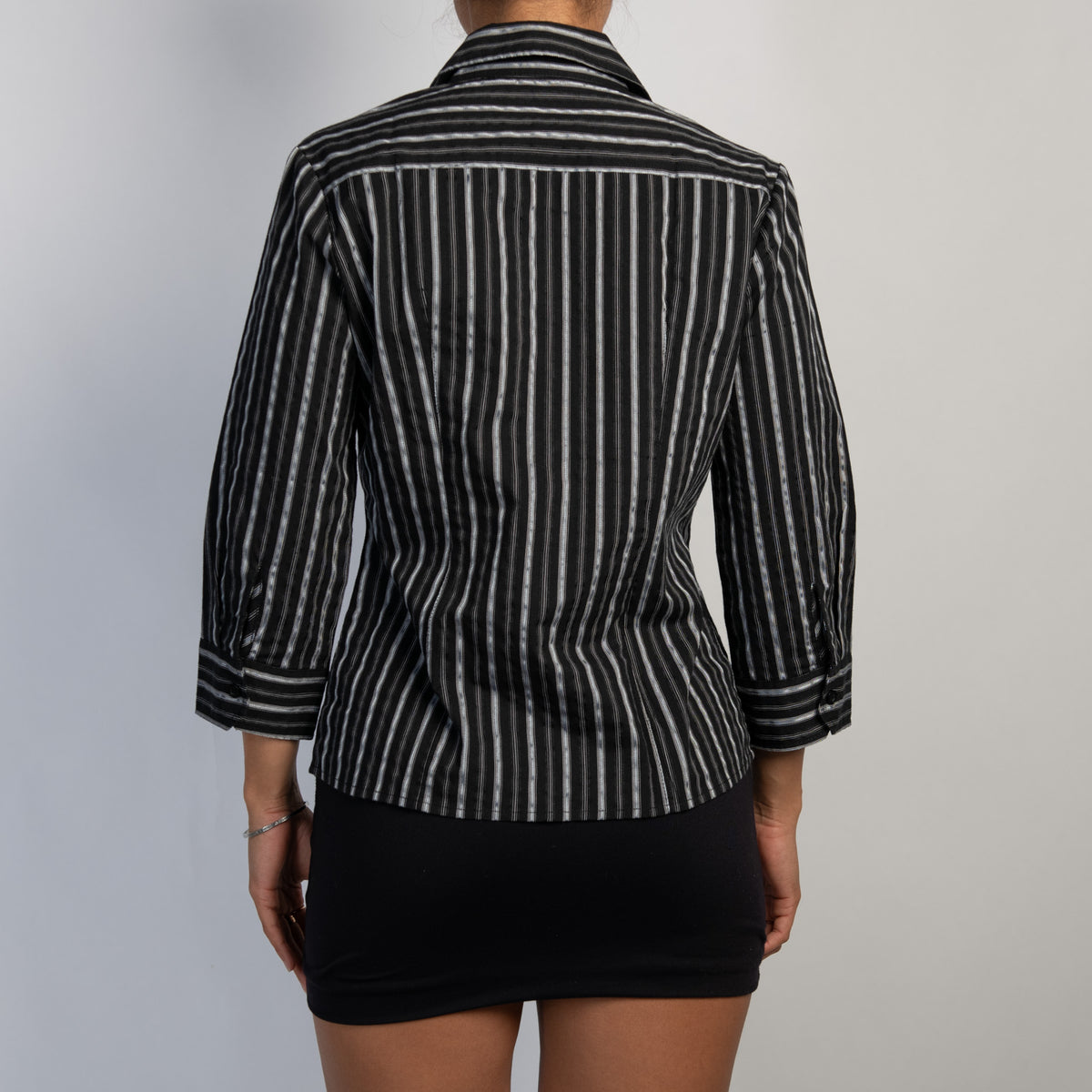 BLACK STRIPE BLOUSE