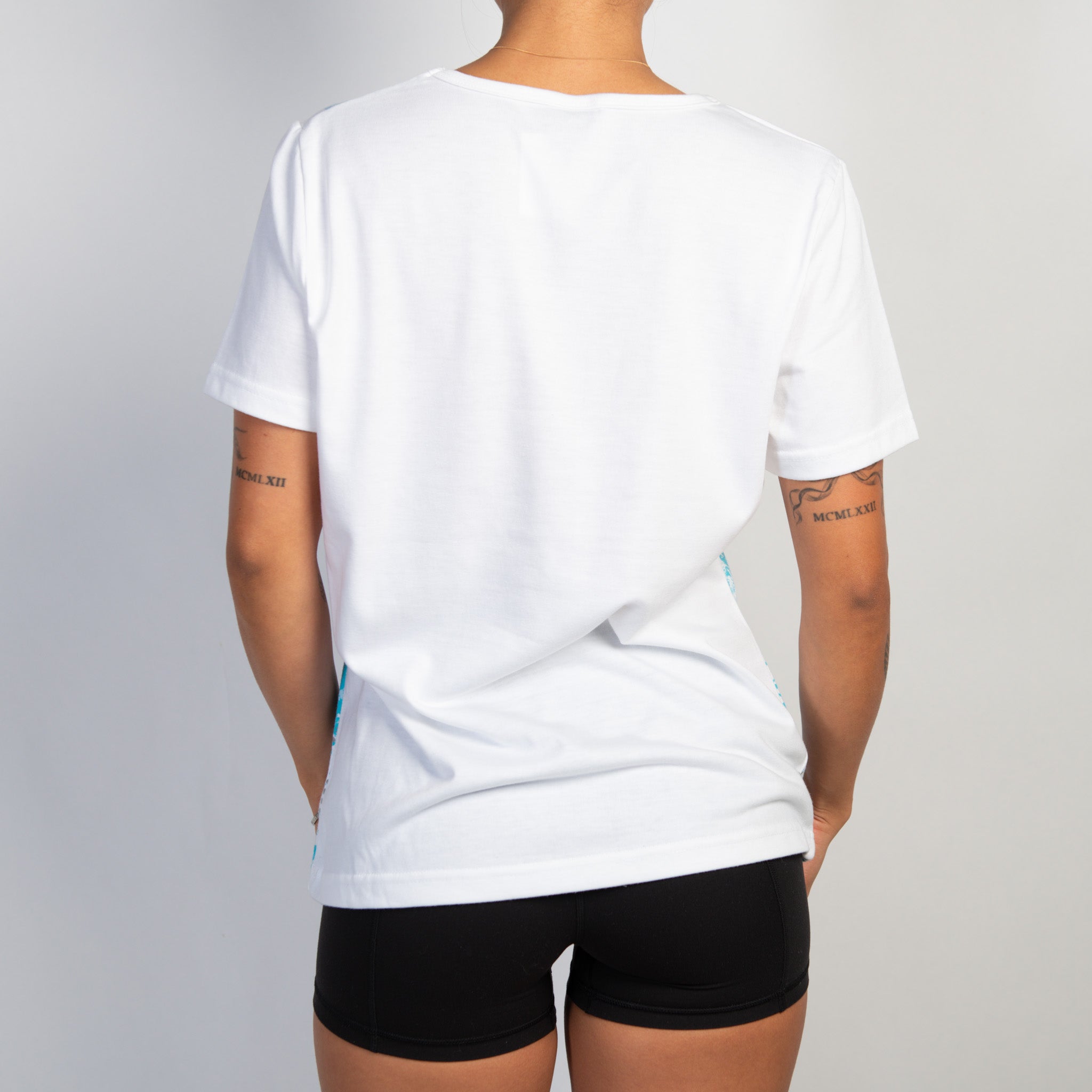 BLUE GRAPHIC TSHIRT