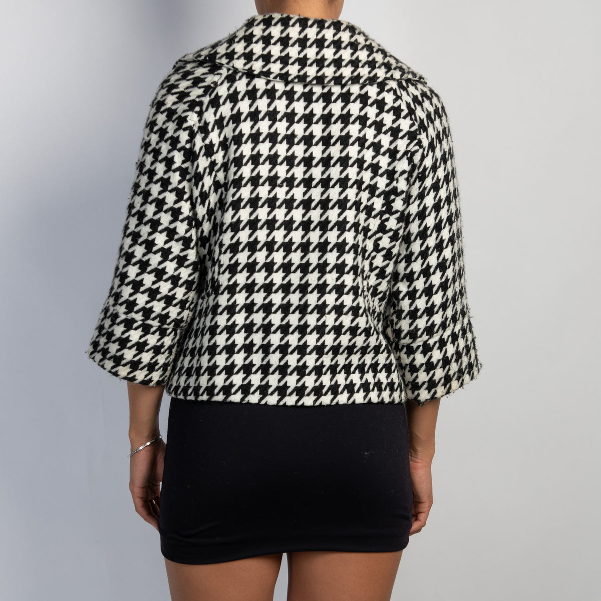 B&W 1/2 SLEEVE BLAZER