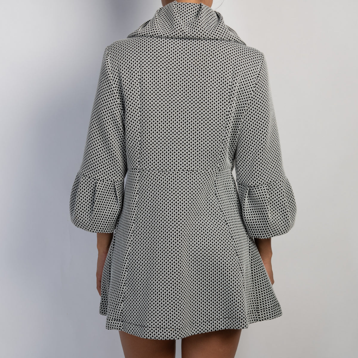 B&W SHORT COAT