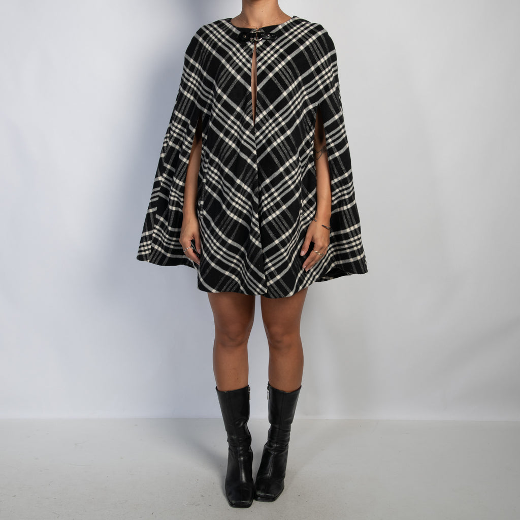 B&W CHECK PONCHO COAT