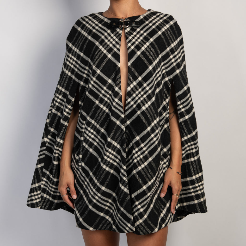 B&W CHECK PONCHO COAT