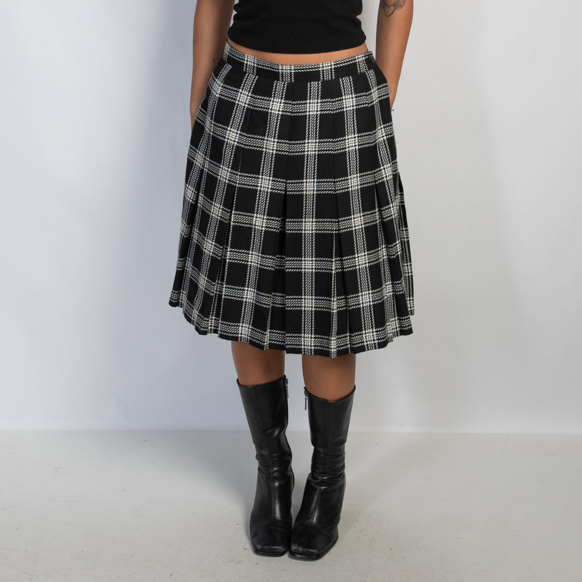 B&W PLEAT MIDI SKIRT
