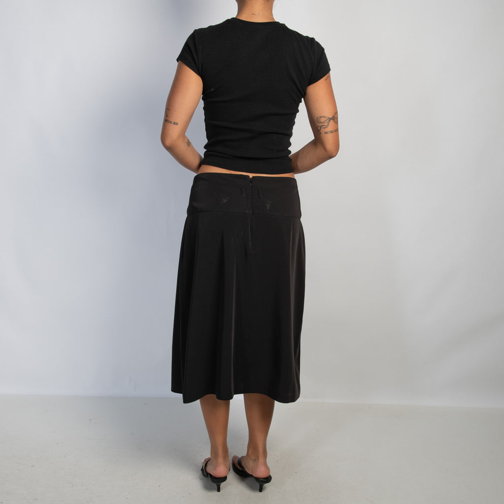 BLACK MIDI SKIRT