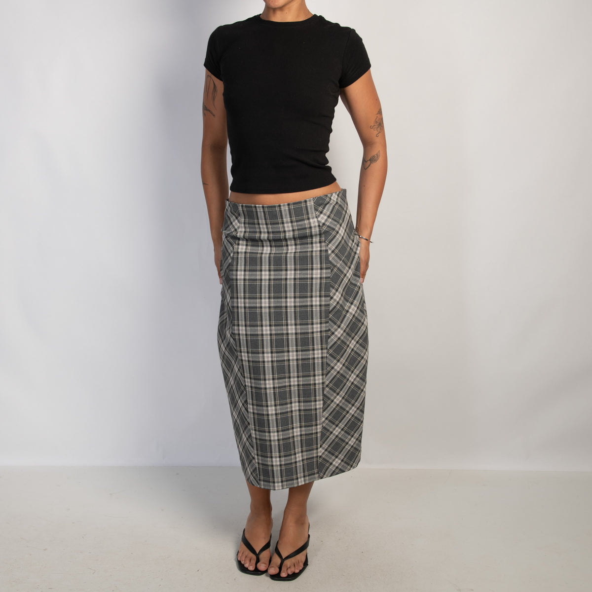 GREY PLAID MIDI SKIRT