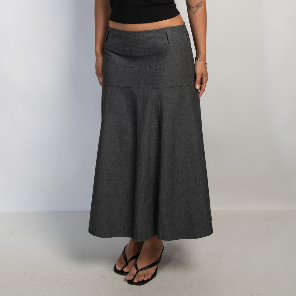 NAVY MIDI SKIRT