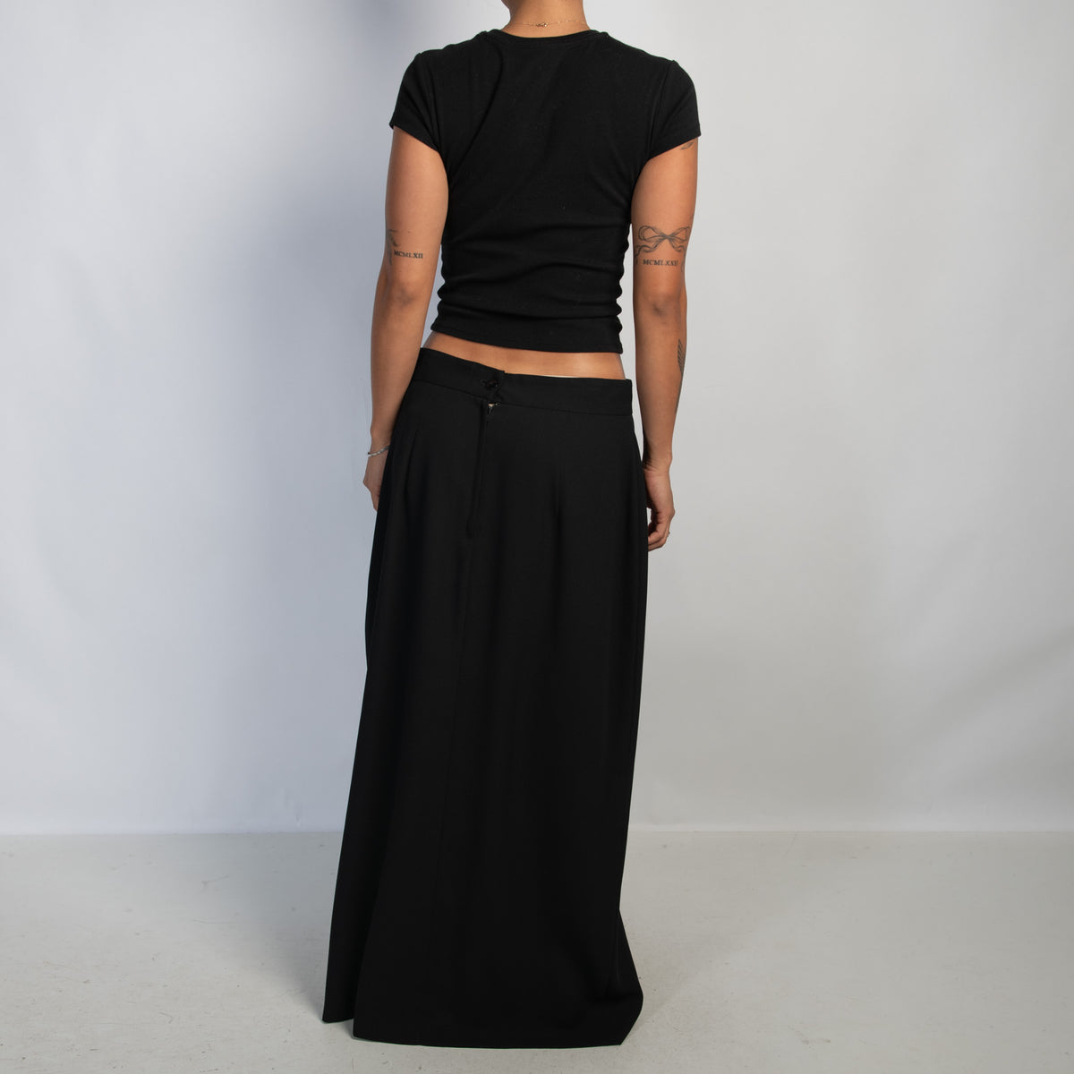 BLACK MAXI SKIRT