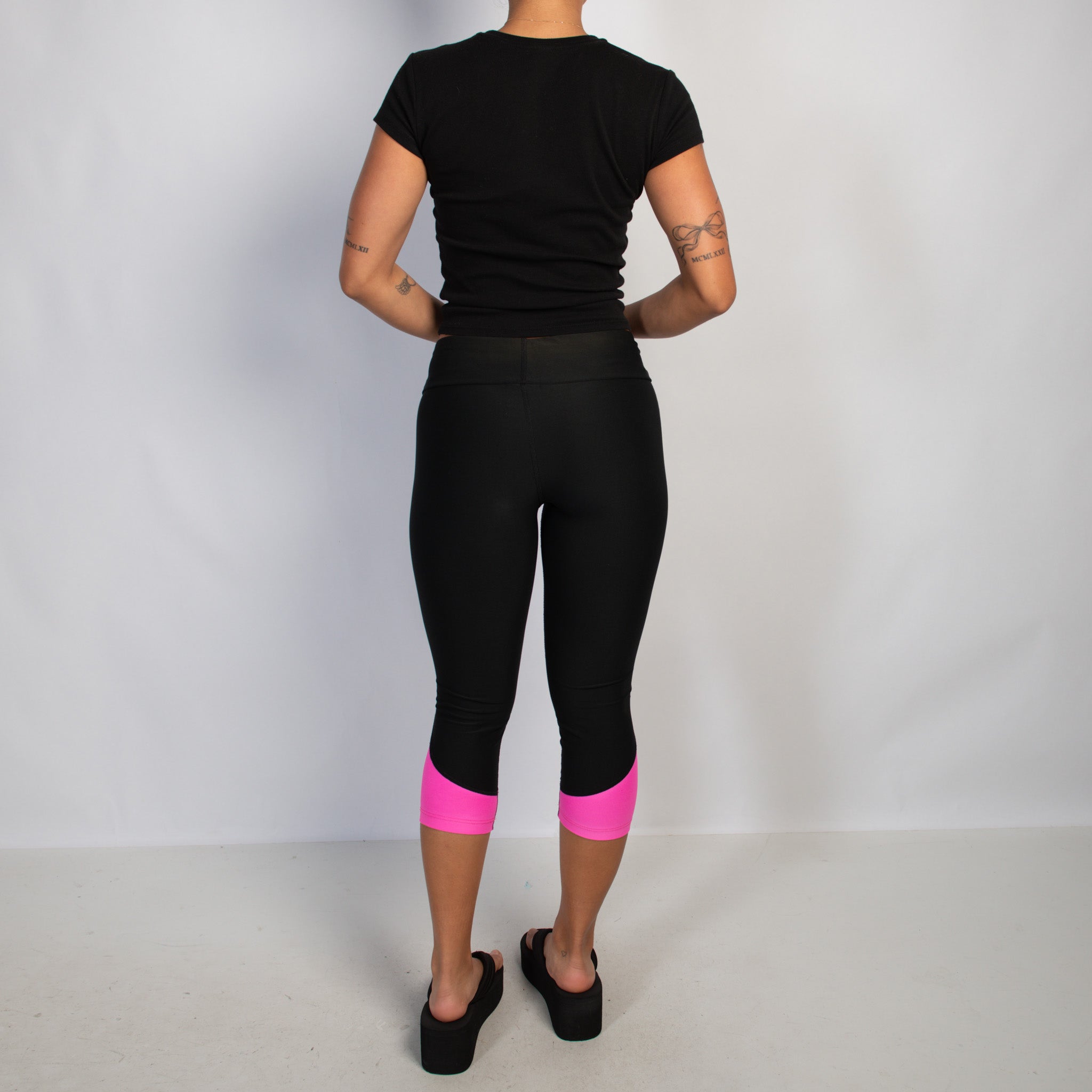 PINK ACCENT CROP TIGHTS