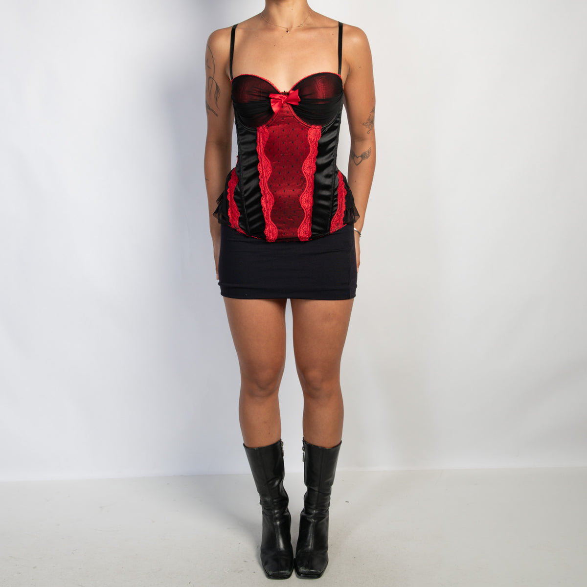 RED LACE TRIM BUSTIER