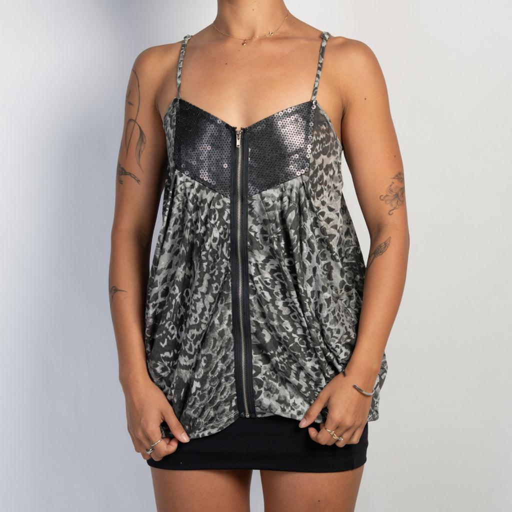 GREY ANIMAL PRINT TOP