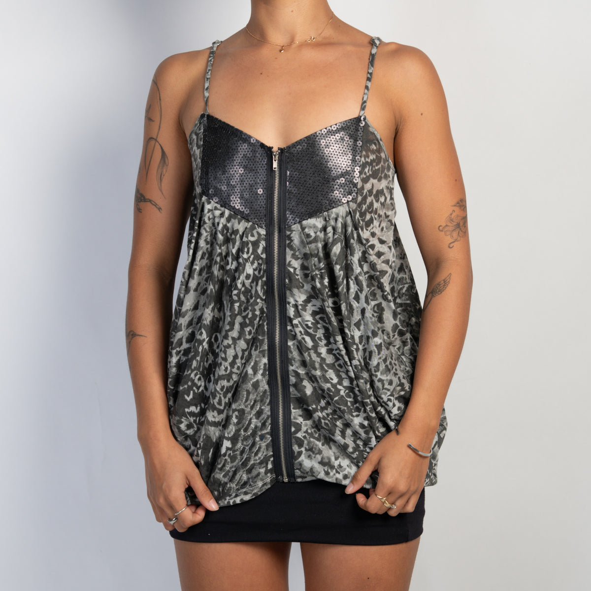GREY ANIMAL PRINT TOP