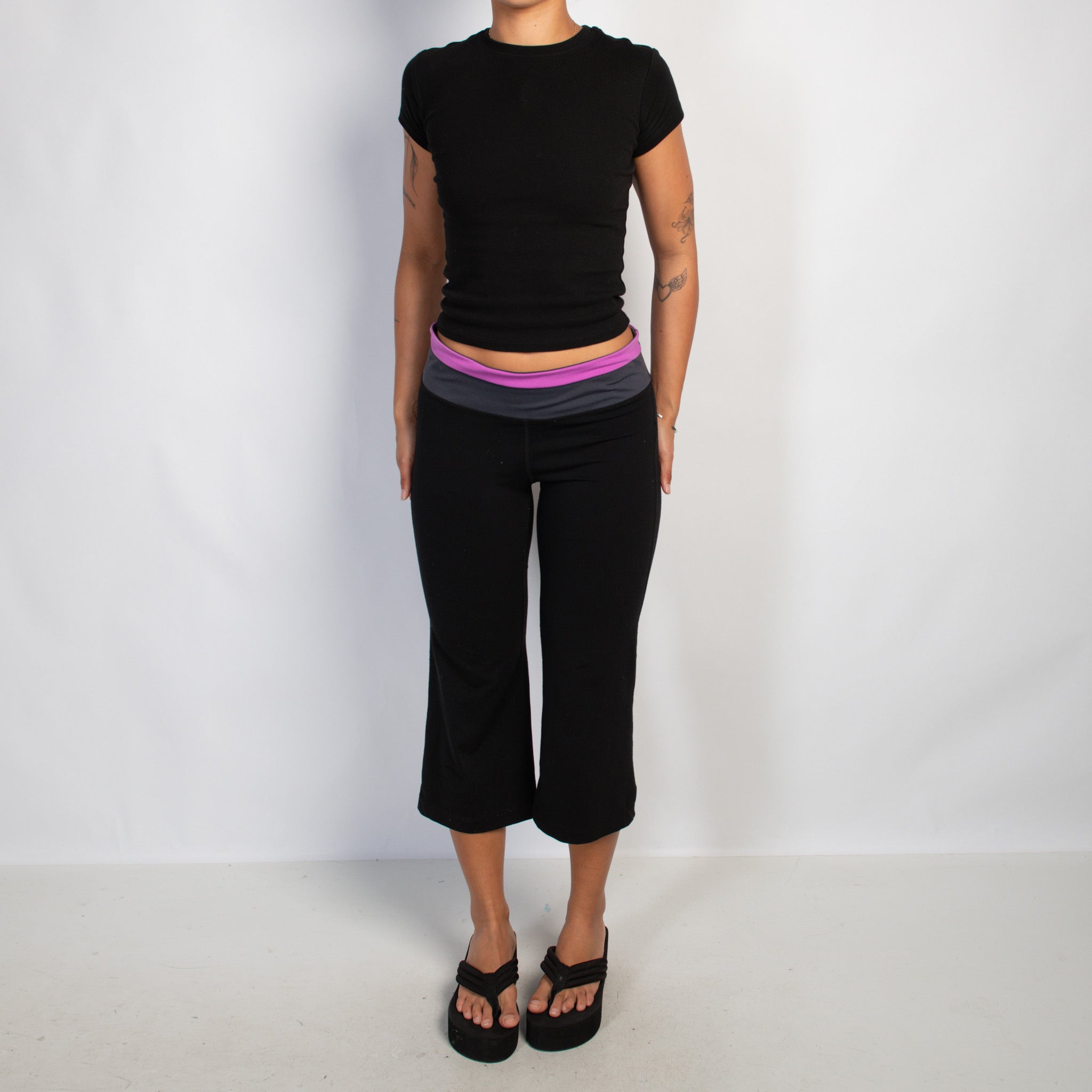 BLACK FLARE CROP TIGHTS