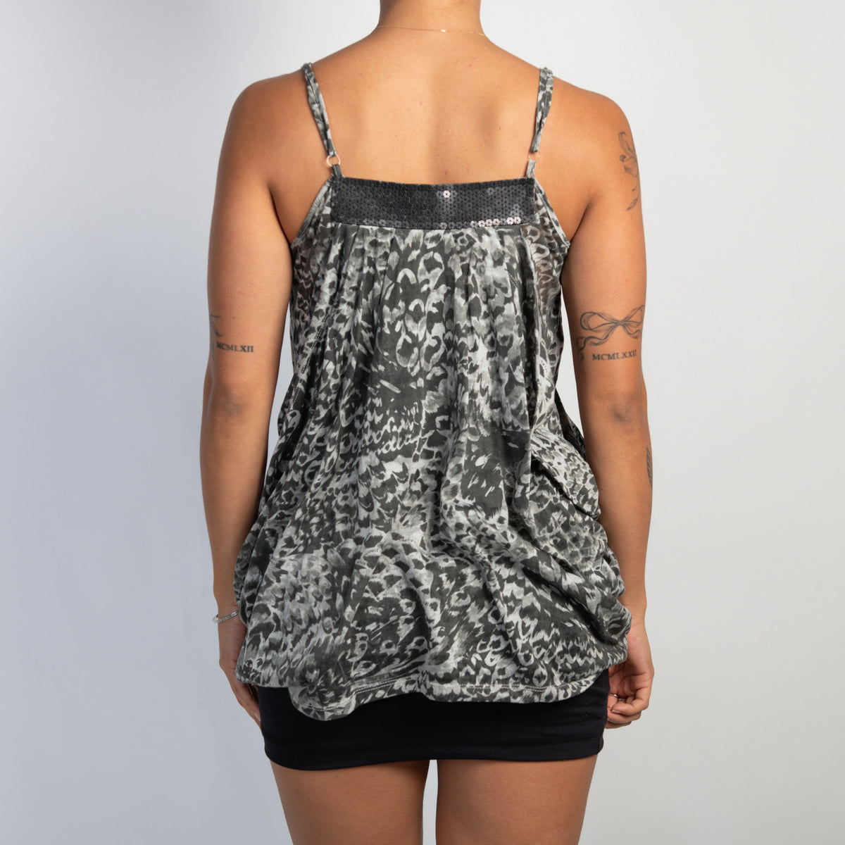 GREY ANIMAL PRINT TOP