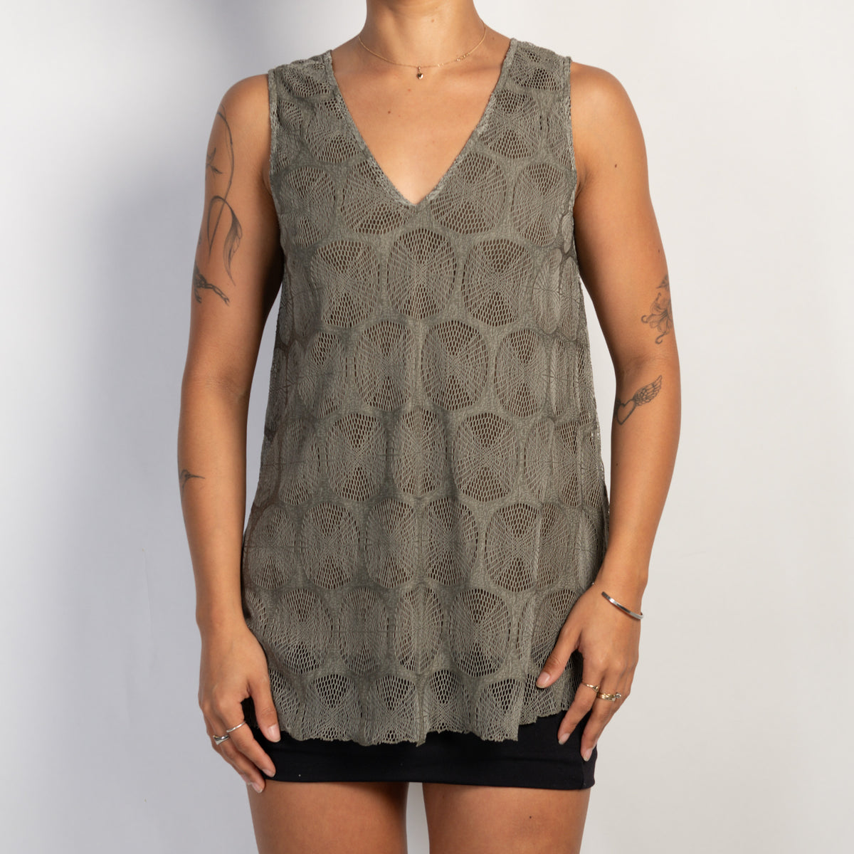 KHAKI GREY SLEEVELESS TOP