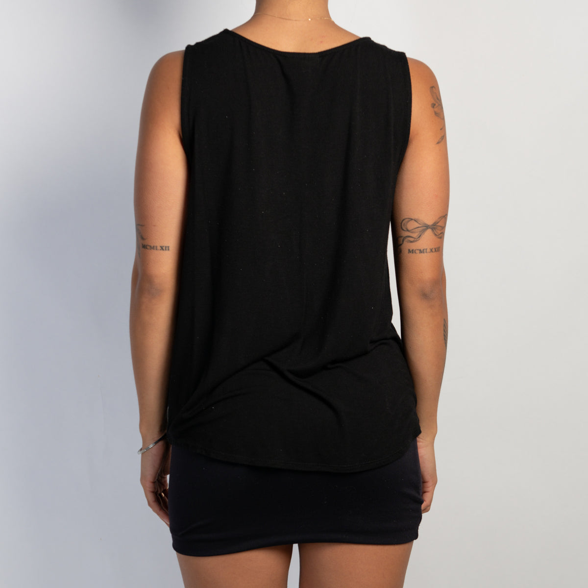 BLACK LACE TRIM TOP