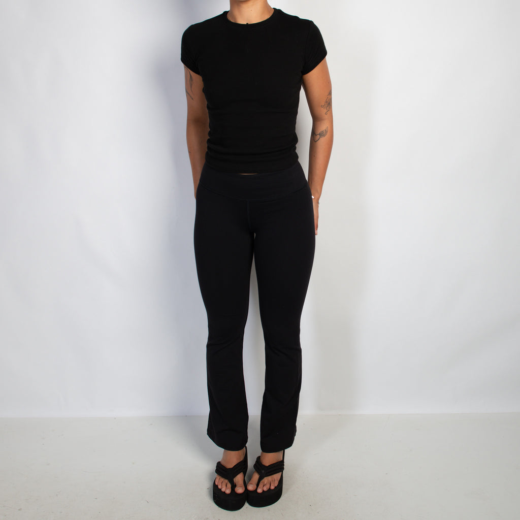 BLACK FLARE LEGGINGS