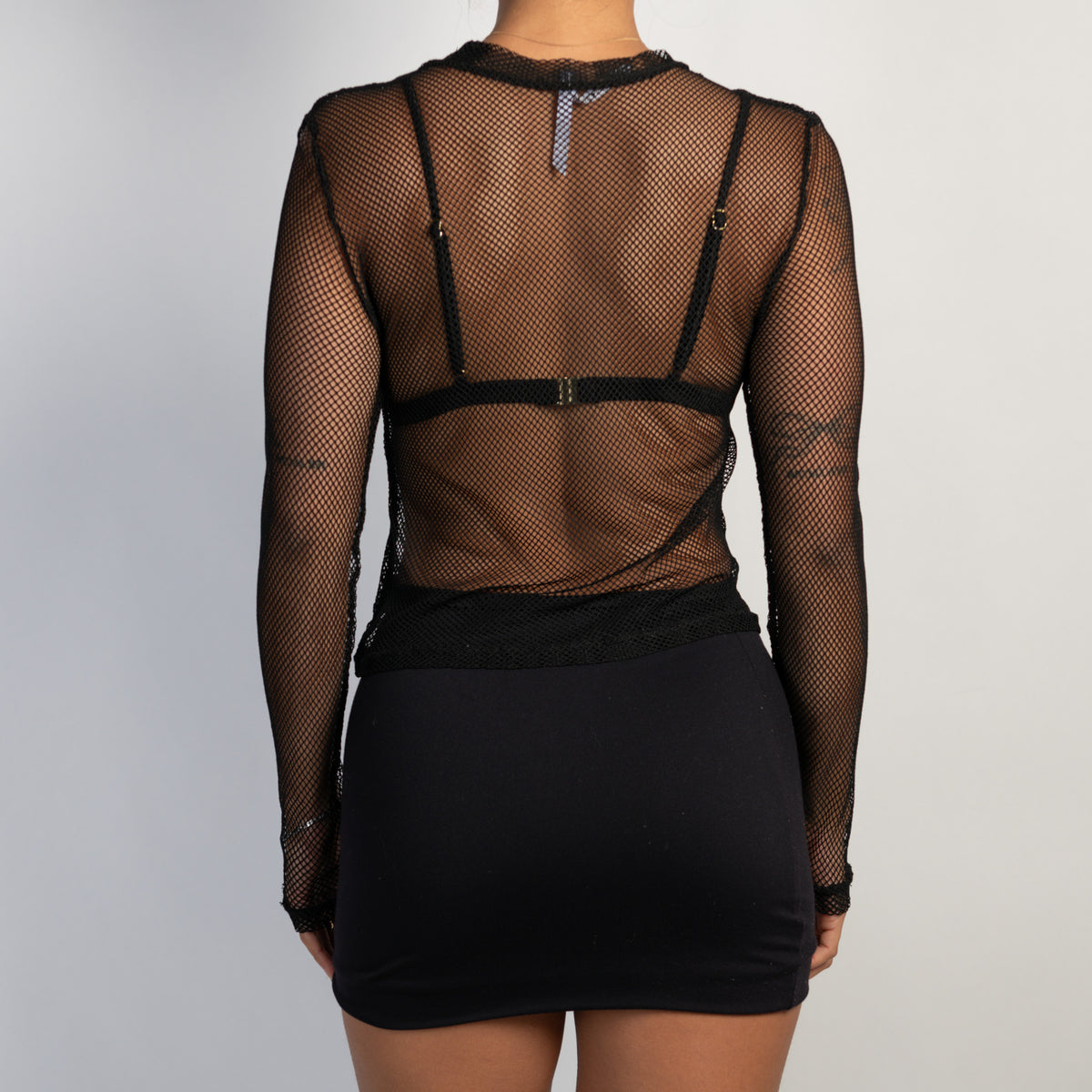 BLACK NET MESH TOP