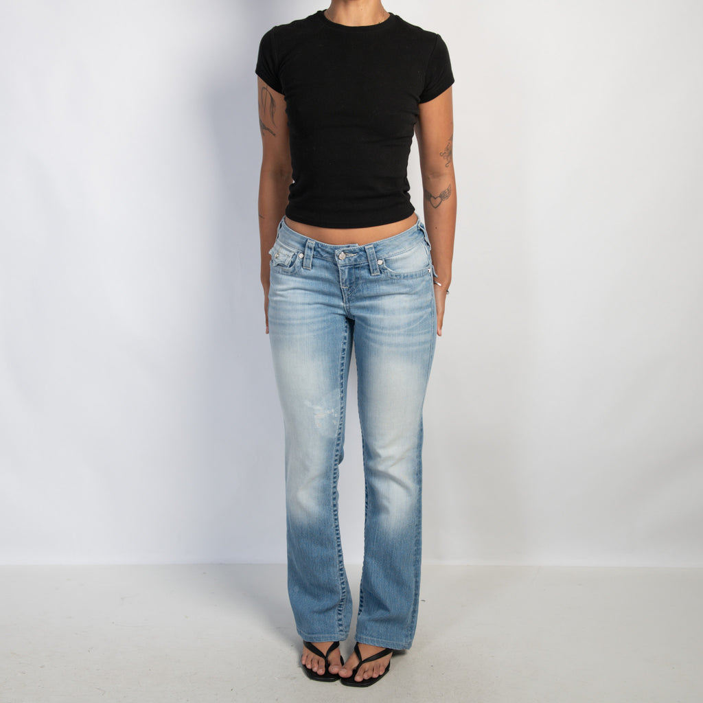 LIGHT WASH BOOTCUT JEANS