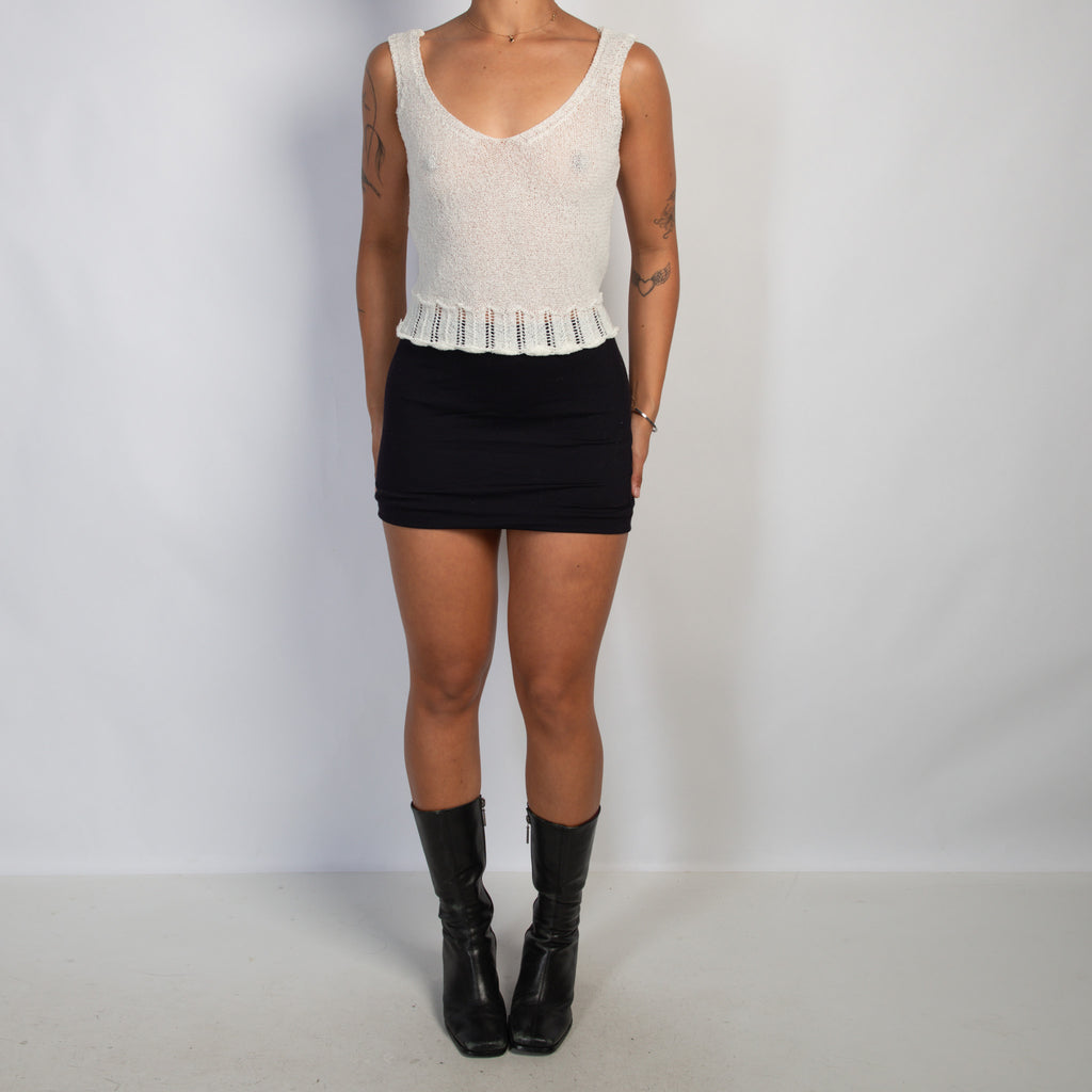 WHITE KNIT TOP