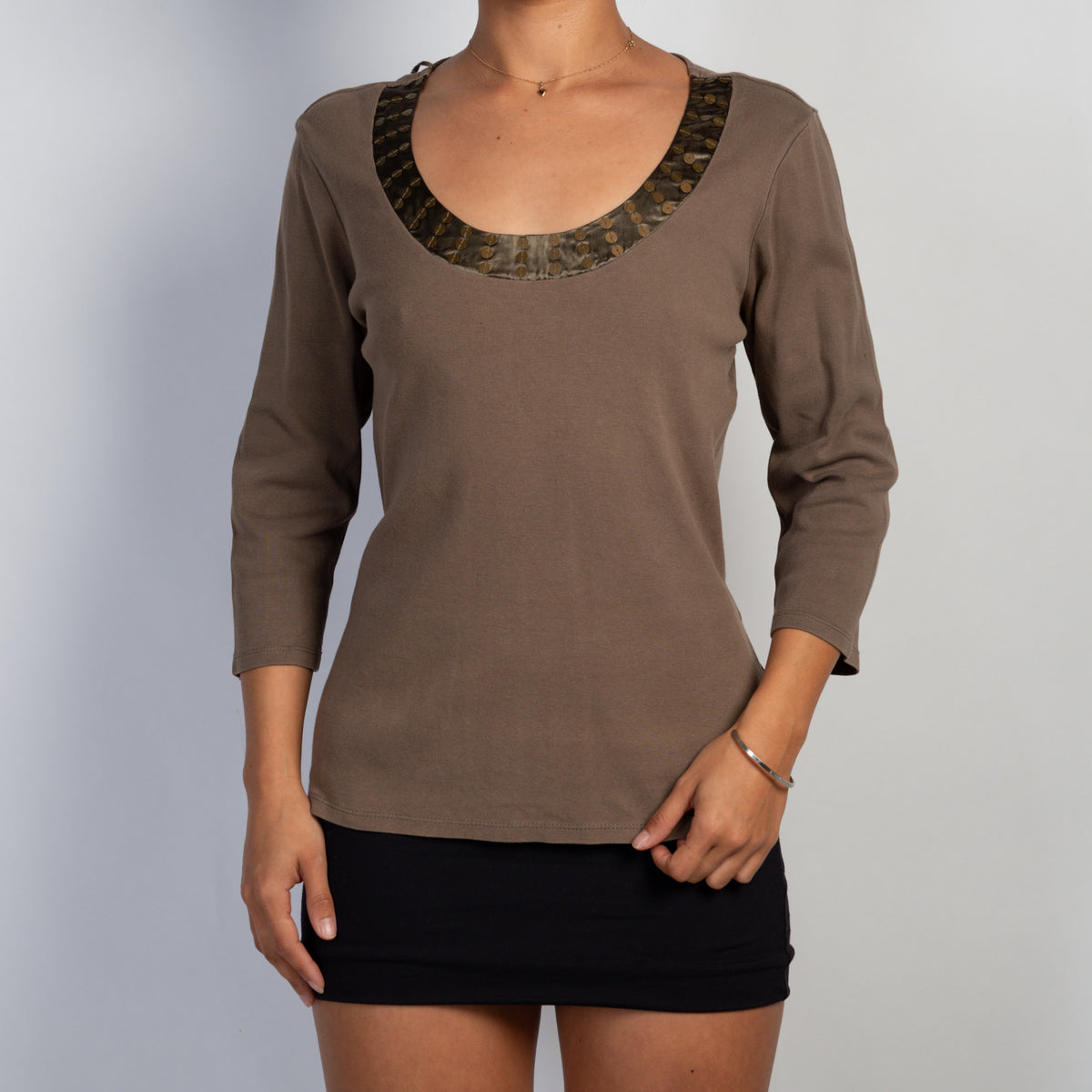 BROWN 3/4 SLEEVE TOP