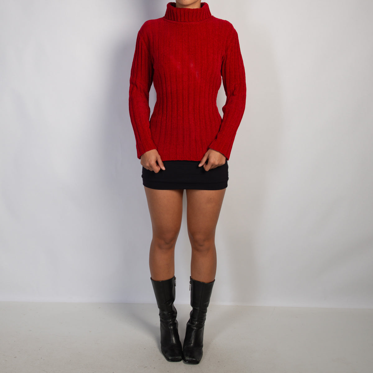 RED RIB TURTLENECK KNIT TOP