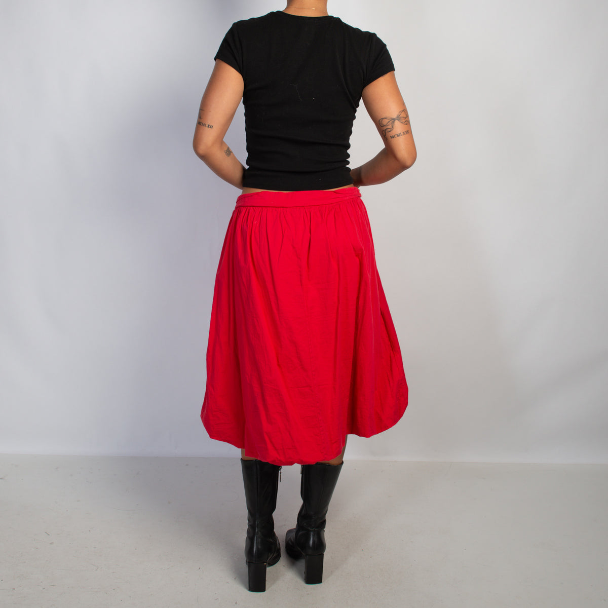 RED MIDI SKIRT