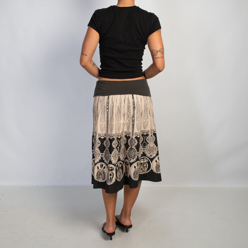 PATTERN MIDI SKIRT