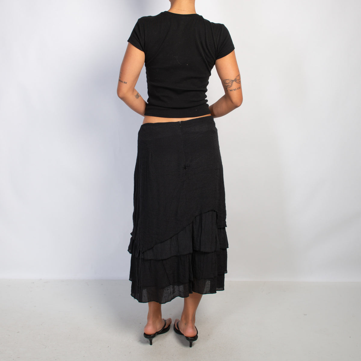 BLACK TIERED RUFFLE SKIRT