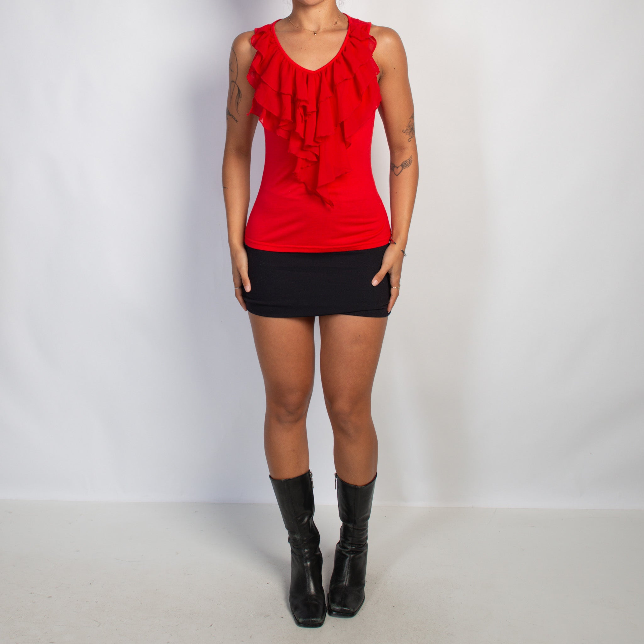 RED RUFFLE SLEEVELESS TOP