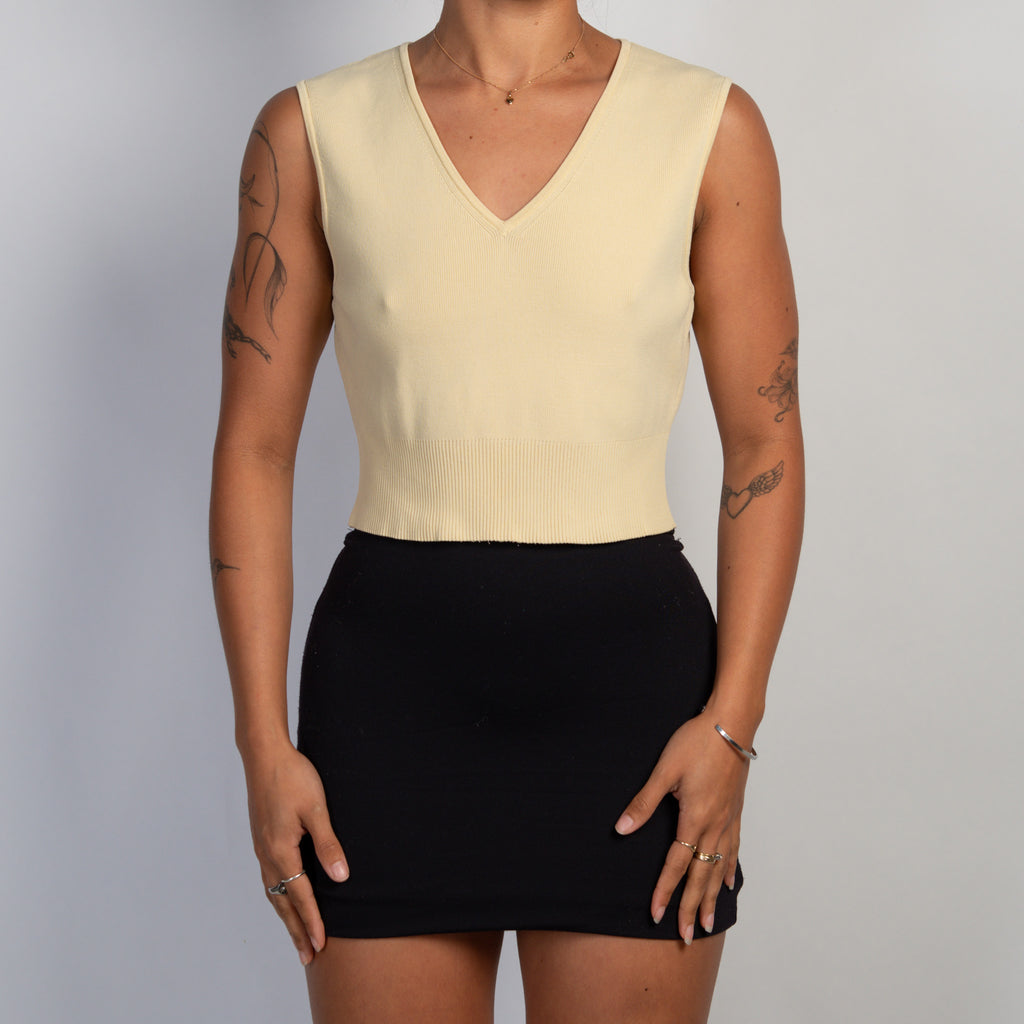 PALE YELLOW CROP TOP